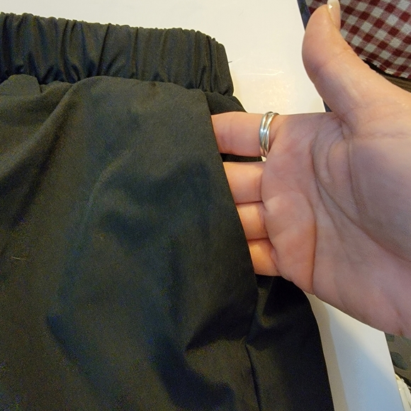 Medium Romwe Windbreaker Cargos - Picture 4 of 7